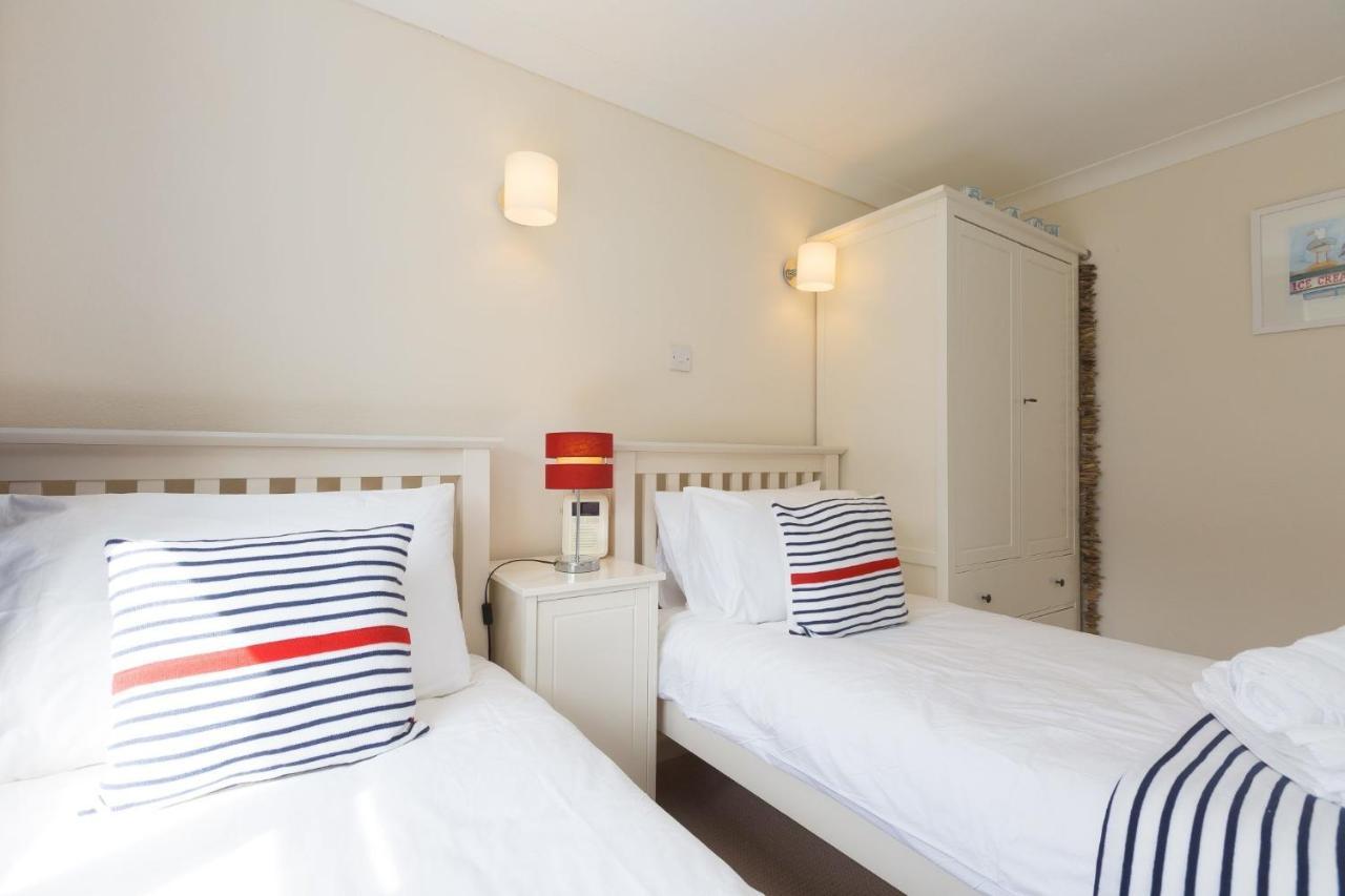 Atlantic Blue Apartman Carbis Bay Kültér fotó